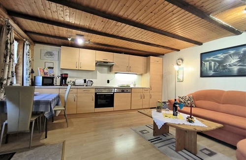 Jerrishoe Apartment | Mohnkopf: Apartment with terrace - FeWo Mohnkopf
