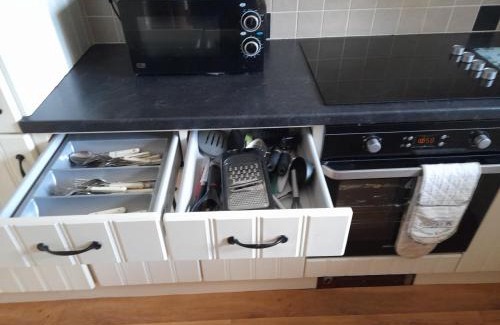 Craigavon Apartment | Moira Cottages at Berwickhall Sleeps 8