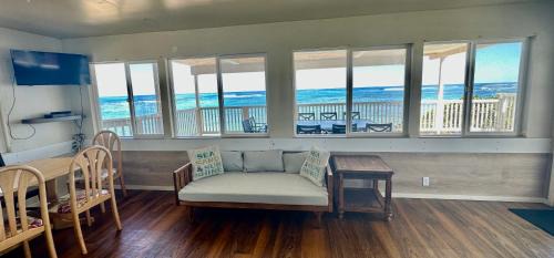 Waialua House | Mokulē'ia Beach Houses at Owen's Retreat