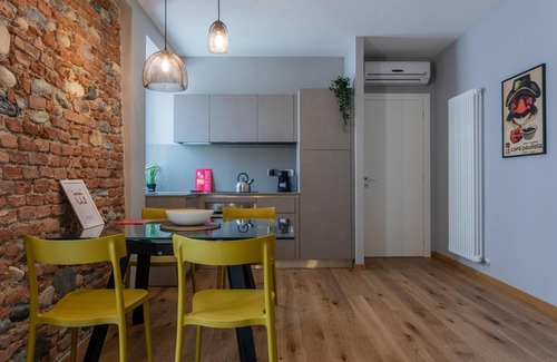 Borgo Dora Apartment | Molassi 9 - Le Casette del Balon - 2-bedroom Apart
