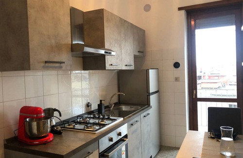 San Salvario Apartment | Molinette Panoramic Subway Apartment Sleeps 5
