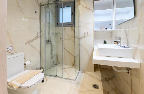 Episkopos Apartment | Momento Luxury Apartments walking distance from the beach