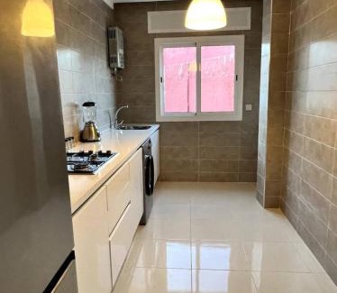 M'diq Apartment | MONA - Elegante Stadtwohnung nähe Strand