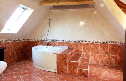 Vac Apartment | MonAmi Art Apartman