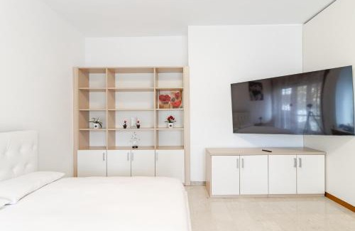 Navigli Apartment | Moncler House Navigli