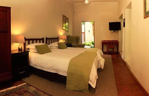 Port Elizabeth Bed & Breakfast | Mongoose Manor