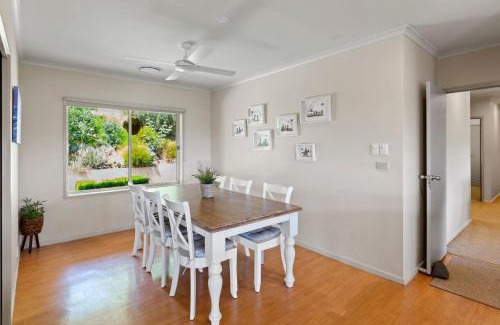 Mansfield House | Monkey Gully Retreat - Mansfield - Sleeps 9