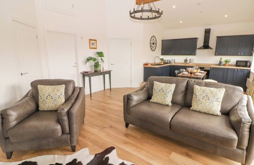 Monknash Cottage | MONKS REST, pet friendly, country holiday cottage in Monknash