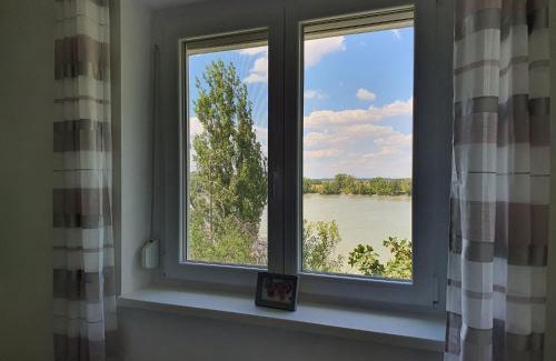 Komarom Bed & Breakfast | Monostor Panzió