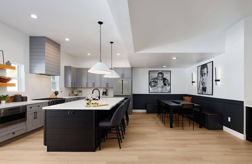 Paradise Valley Village Cottage | Monroe - Private Pool-ping Pong- Stunning Design