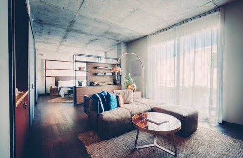 South River City Hotel | Monroe Suite at Trendy South Congress Hotel Austin
