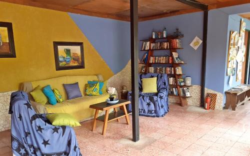 Orosi House | Montaña Linda Guest House Orosi