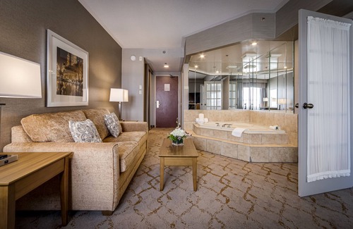 Vaughan Hotel | Monte Carlo Inn Vaughan Suites