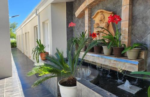 Vanderkloof Hotel | Monte Crous Hotel, Restaurant and Venue