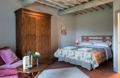 Sovicille Other | Montestigliano, an authentic farmhouse in the heart of Tuscany, is an oasis of peace and beauty that offers its guests refined residences and an enchanting view