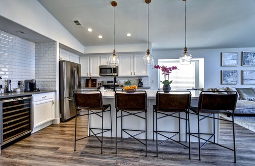 Summerlin House | Monthly 1 Story, 3 Bdr Gorgeous Home Summerlin Pet Friendly