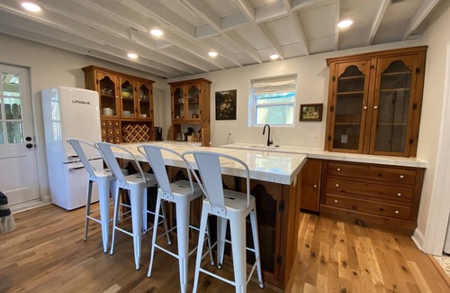 West Ashley House | Monthly Rental Well Appointed Cottage in the Heart of WA near DT Chs & Beaches.