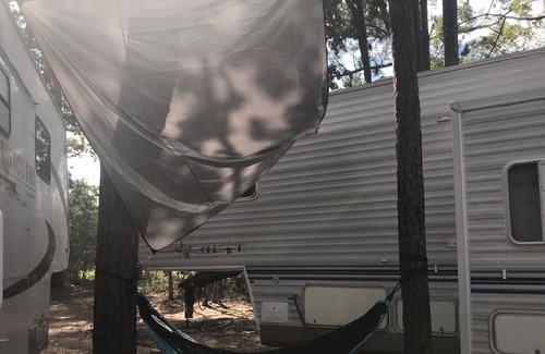 Waller House | Monthly, Weekly, Nightly Rate-Lovely RV in Rustic Surroundings Texas Renaissance