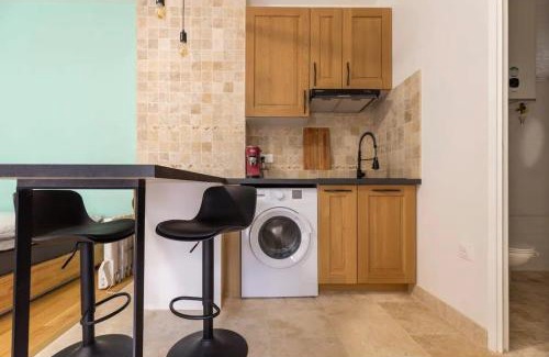 Quartier de Rochechouart Apartment | Montholon1 Charming Apt LaFayette and Opera