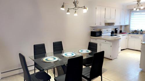 LaSalle Apartment | Montreal One-Bedroom Apartment Number2 with shared-bathroom and shared kitchen