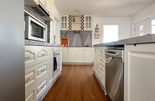 Montrose House | Montrose Lodge 10 Min to City & 20 Min to Airport