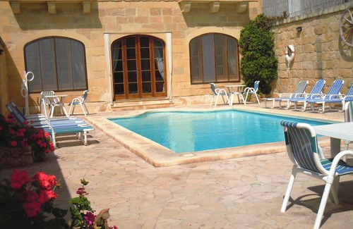 San Lawrenz Villa | Mood Farmhouse - ancient 18th century Villa