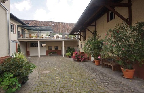 Lonnig Apartment | Moog apartment rental - 2-bed apartment shower/WC, 1 bedroom