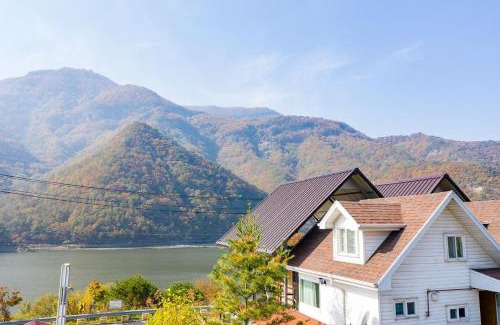 Muju House | Moojoo Jeonmangdae Pension