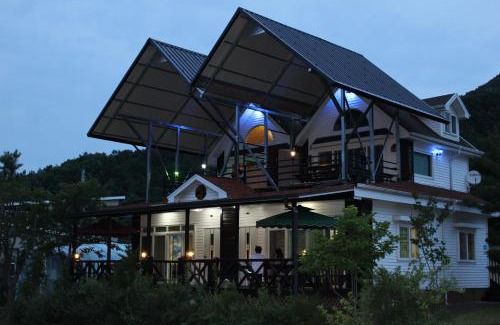 Muju House | Moojoo Jeonmangdae Pension