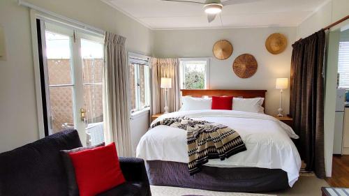 Kerikeri Bed & Breakfast | Moon Gate Villa