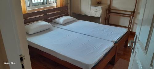 Nuwara Eliya House | Moon View Bungalow