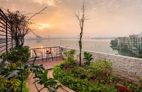 Yen Phu Apartment | MoonLight Tay Ho