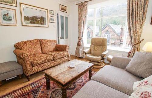 Coalbrookdale House | Moonriver