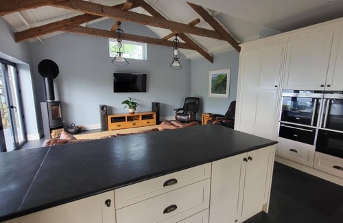 Ilfracombe House | Moorlands to Sea with Stunning Sea Views and very dog friendly in North Devon