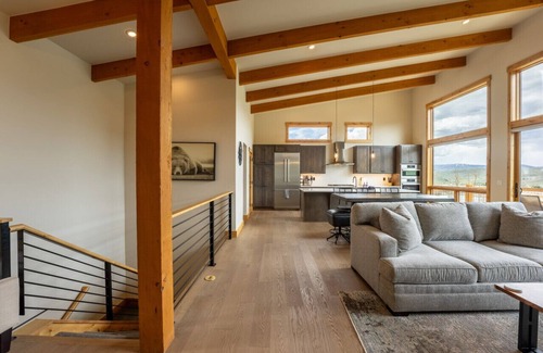 Silverthorne House | Moose Haven Hideaway- Pet Friendly Luxury Mountain Escape!