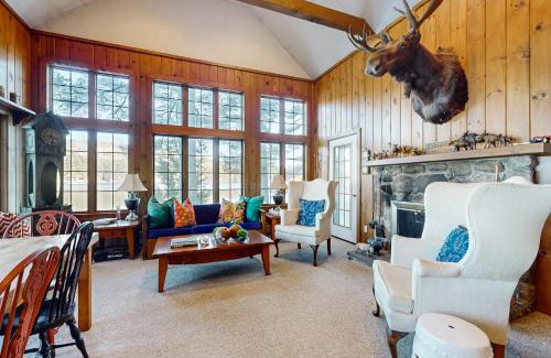 South Casco House | Moose Haven