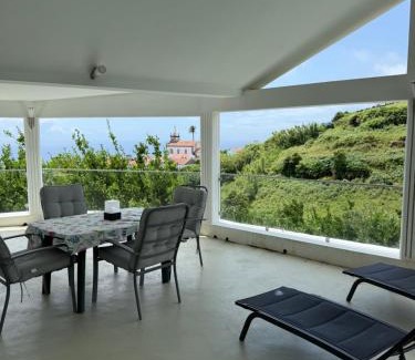 Lomba House | Moradia Terra Chã Sea View 1 to 4 pers