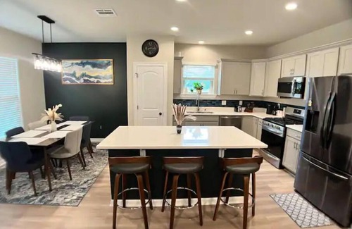 Milton House | Morden NEW Home in Heart of Lafayette