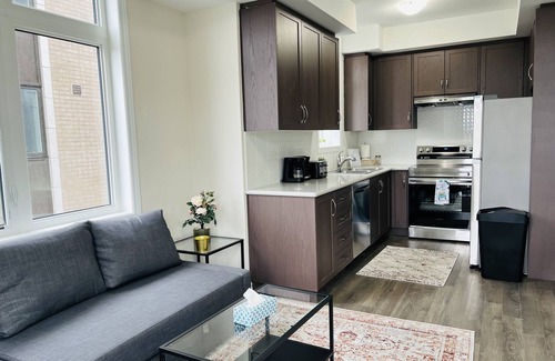 Brampton House | Mordern Brand new 2 Bedroom Townhome close to Airport and shopping centres