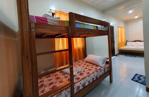 El Nido House | More than a place to sleep.Amazing Sunrise View!