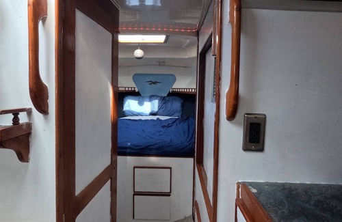 Historic Seaport Boat Rental | Morgan 41 Out Island Sailboat, in the scenic Key West Man of War Harbour