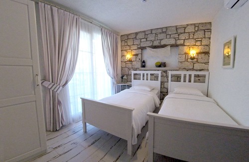 Tokoglu Hotel | Morisi Konak