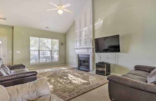 Breckenridge House | Morrisville Townhome w/ Community Amenities!