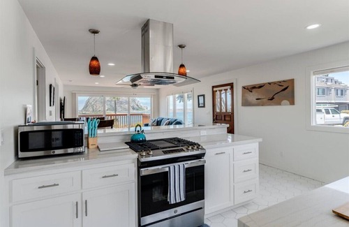 Morro Bay House | Morro Bay Escape - Overlooking the coastline and the Embarcadero