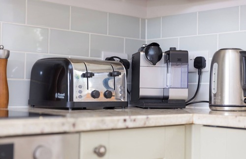 Mullion Cottage | MORWENNA, pet friendly, luxury holiday cottage, with pool in Mullion