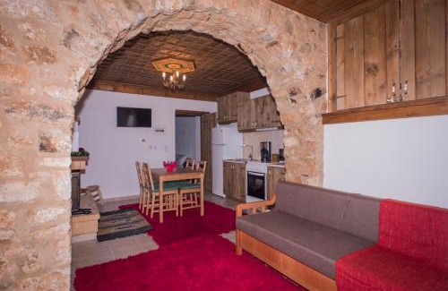 Pogoni Villa | Mossiori Serai