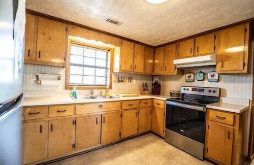 Crossville House | Mossy Acres