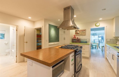 Roberts Creek House | Most Charming Beach Cottage on the Sunshine Coast of British Columbia