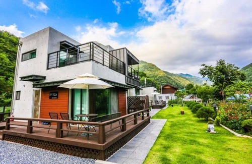 Danyang House | Motel ∙ 2 guests
