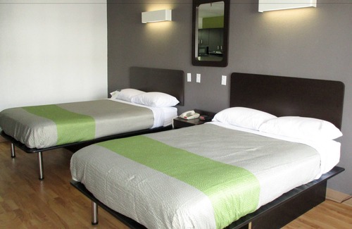 Alexandria Hotel | Motel 6 Alexandria, LA - South